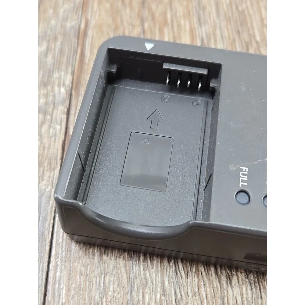 OEM Genuine Canon CB-2LZ Charger For G10 G11 G12 SX30 Digital Camera